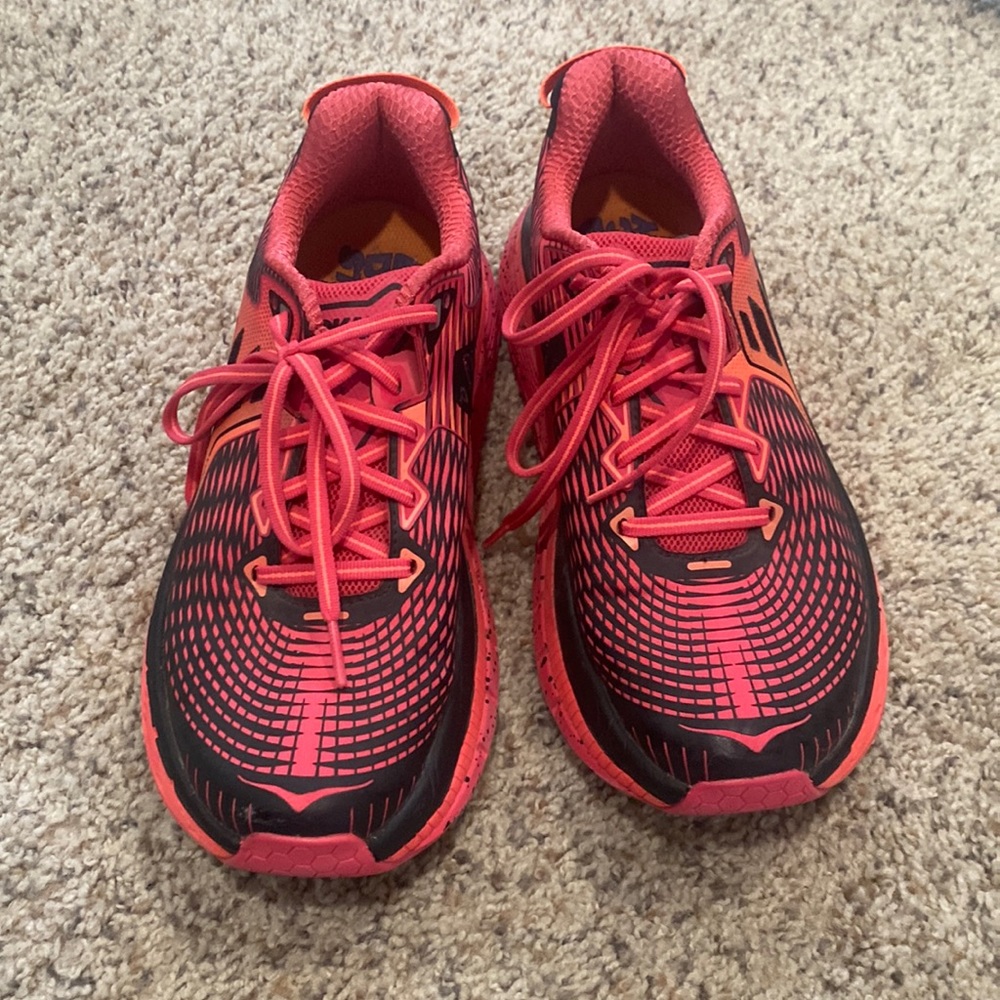 HOKA One One Women’s Running Shoe Size 8